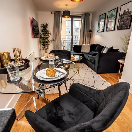 Amazing New Arcadian Centre - 1Bdr - Balcony & Parking Apartment Birmingham Exterior photo
