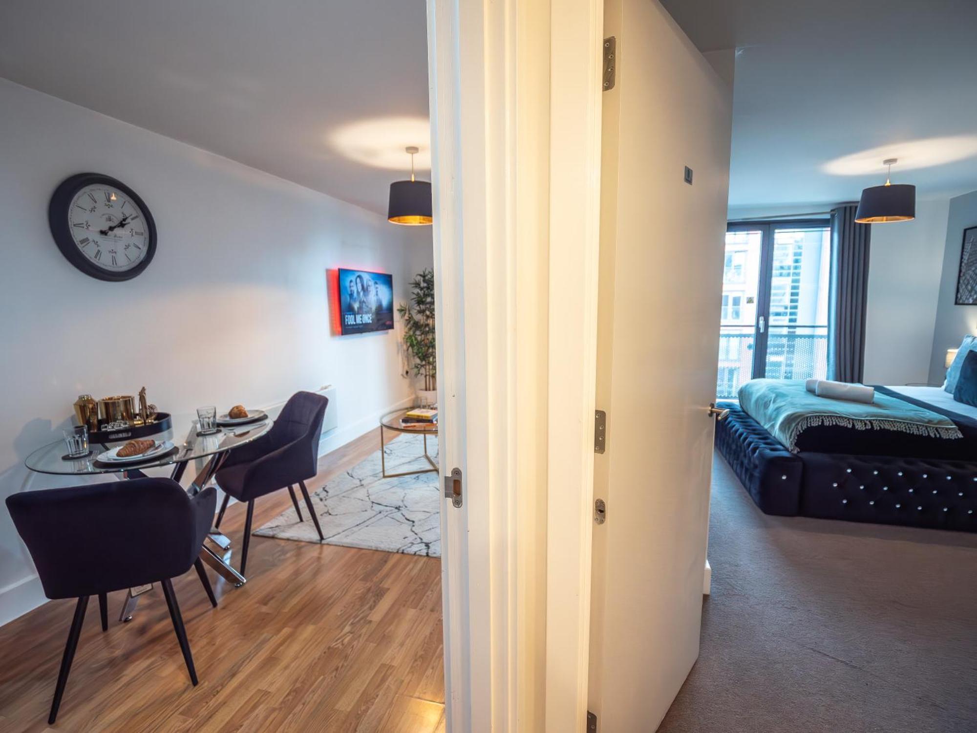 Apartment Amazing New Arcadian Centre - 1bdr - Balcony & Parking *