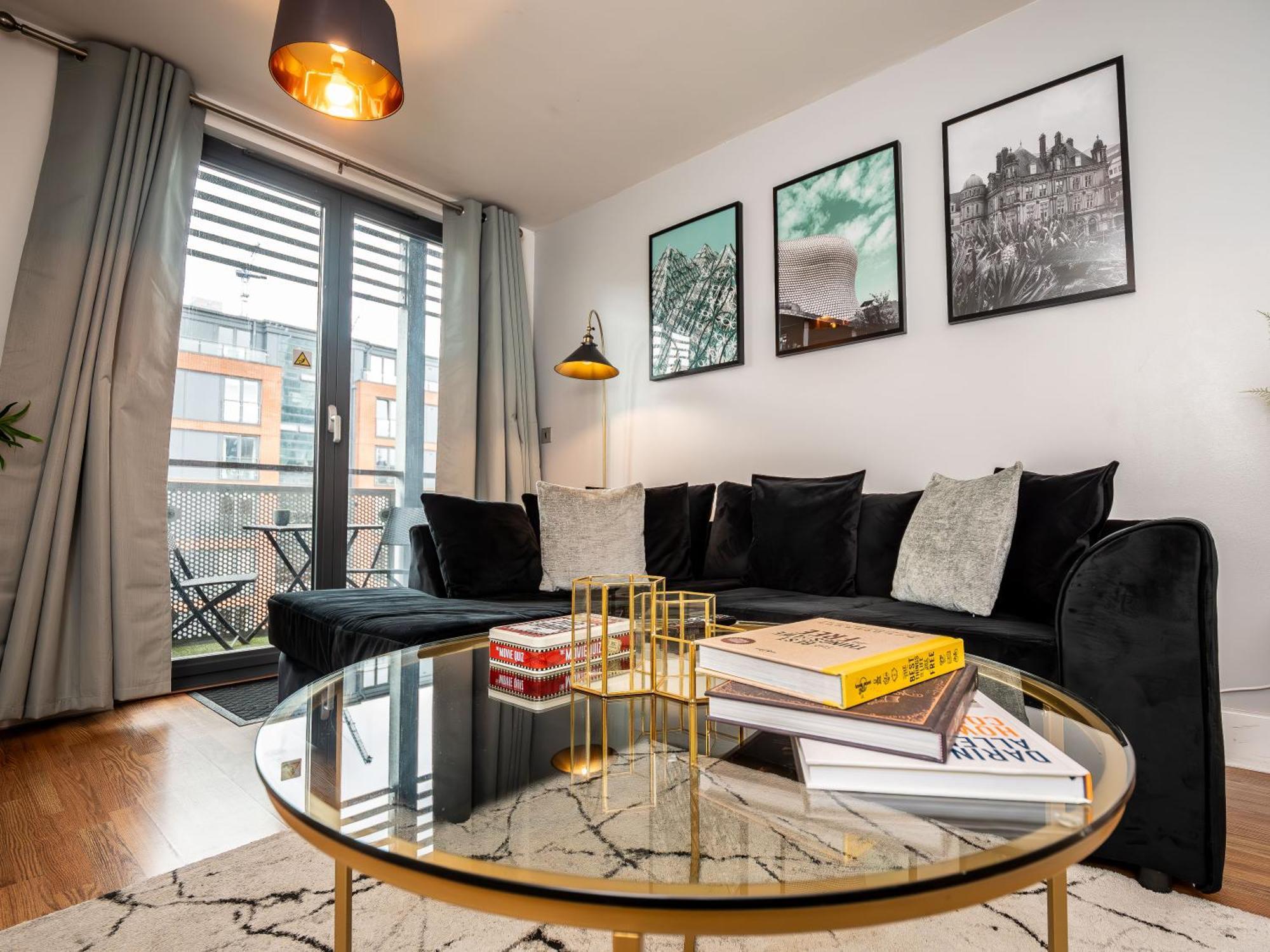 Apartment Amazing New Arcadian Centre - 1bdr - Balcony & Parking
