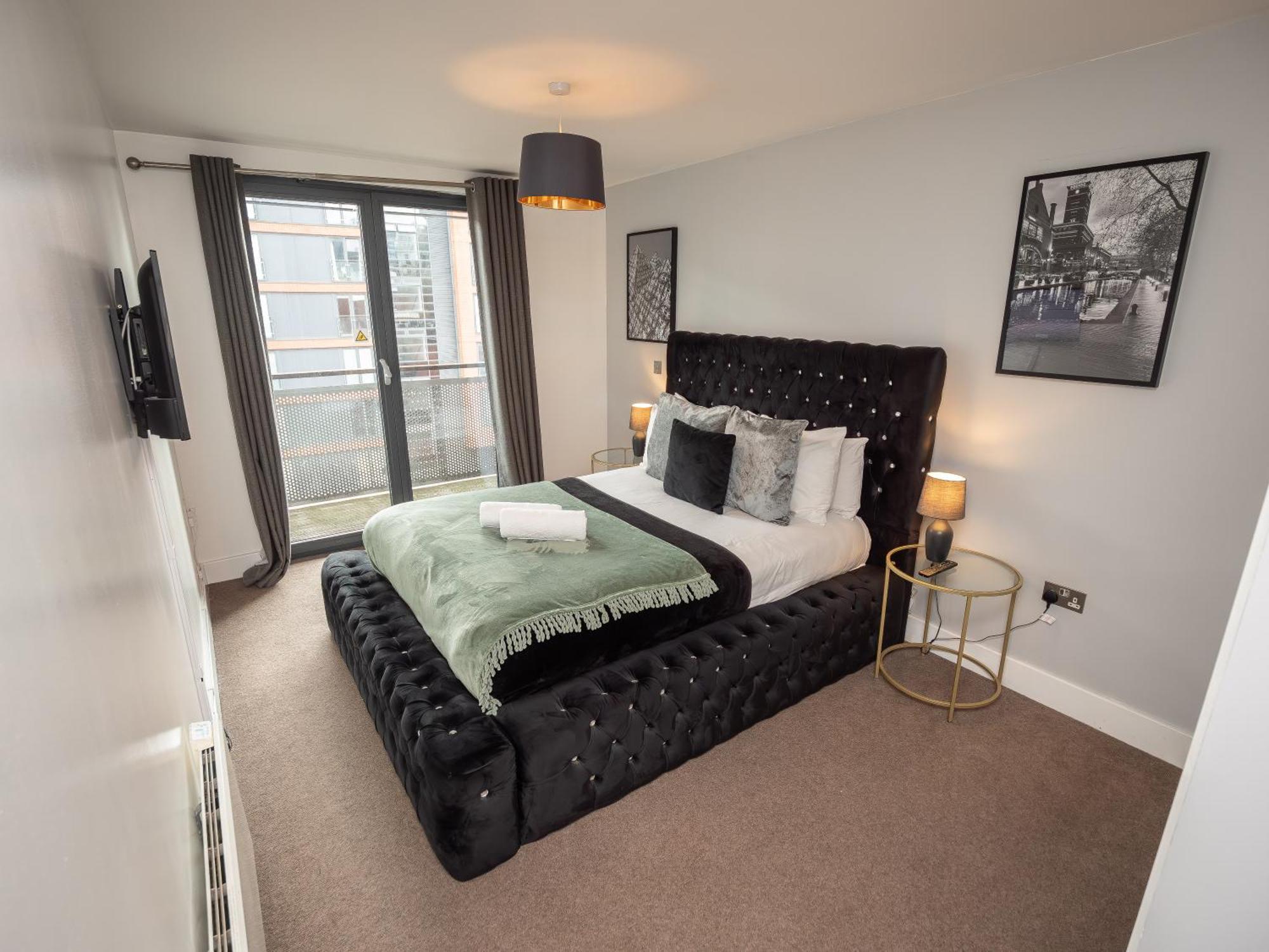 Amazing New Arcadian Centre - 1bdr - Balcony & Parking Apartment Birmingham